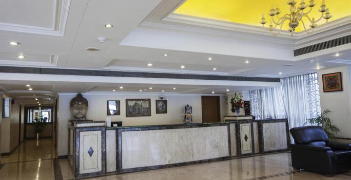 Gemini Continental, Hazratganj Hotel Lucknow Eksteriør billede