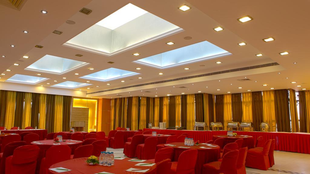 Gemini Continental, Hazratganj Hotel Lucknow Eksteriør billede